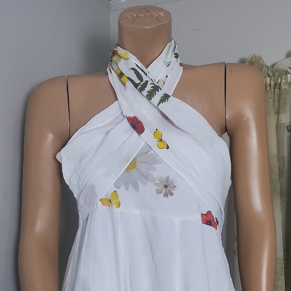 Elegant White Floral Midi Dress - Picture 2 of 13